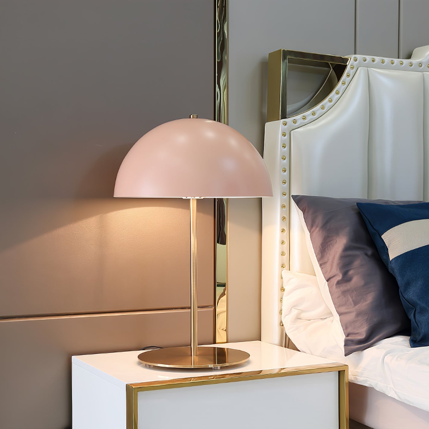 Brioth Acrylic Scandinavian Table Lamp-Neutral Decor