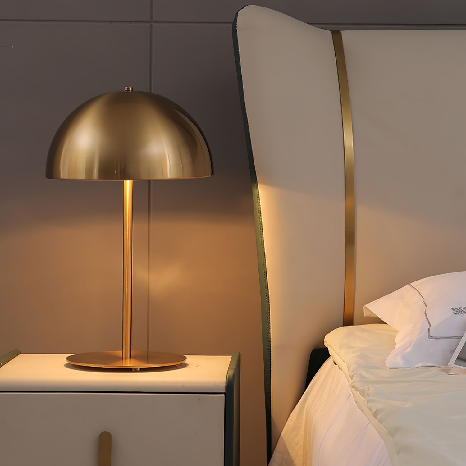 Brioth Acrylic Scandinavian Table Lamp-Neutral Decor