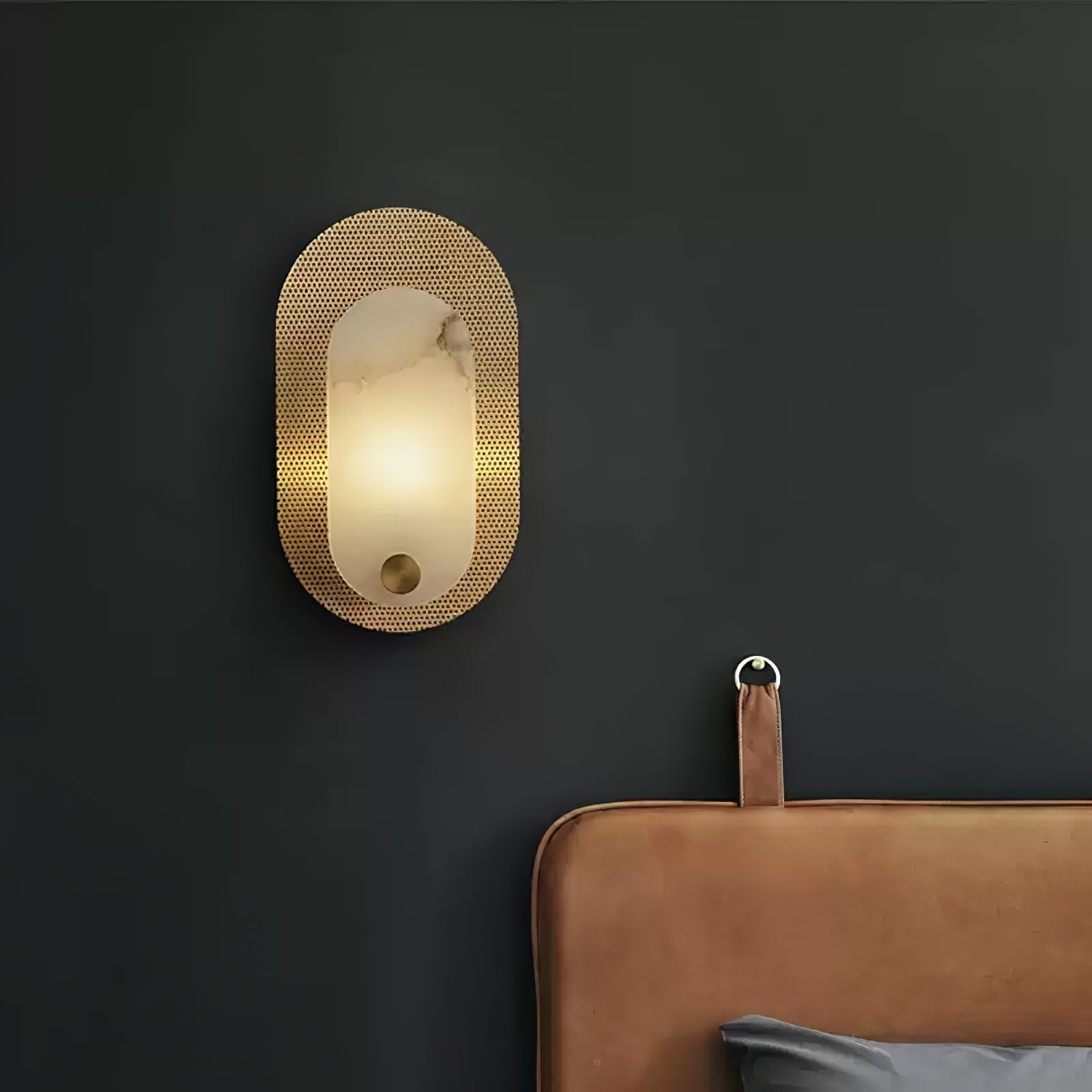 Xlen Alabaster Wall Lamp-Neutral Decor