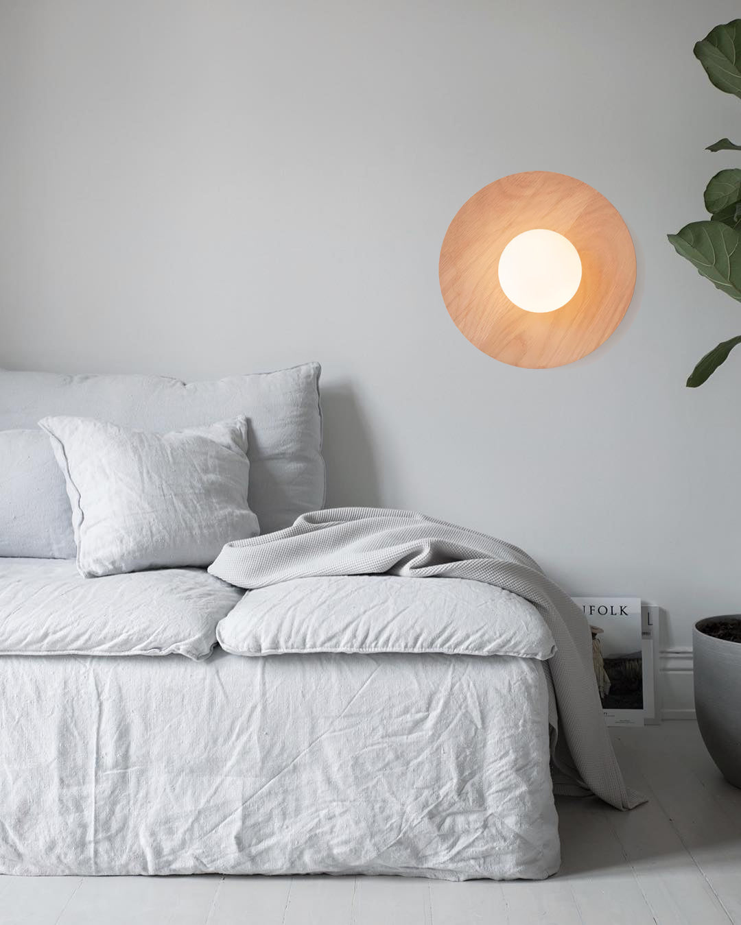 Eloza Modern Minimalist Wooden Glass Wall Light-Neutral Decor
