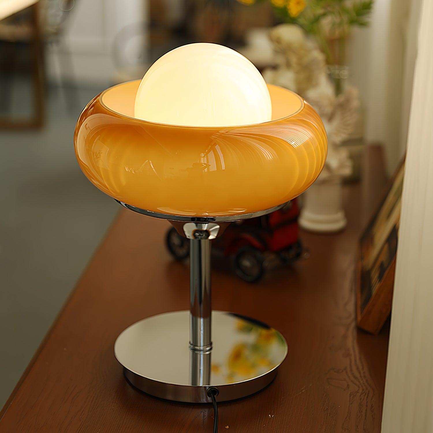 Solise Glass Retro Table Lamp-Neutral Decor