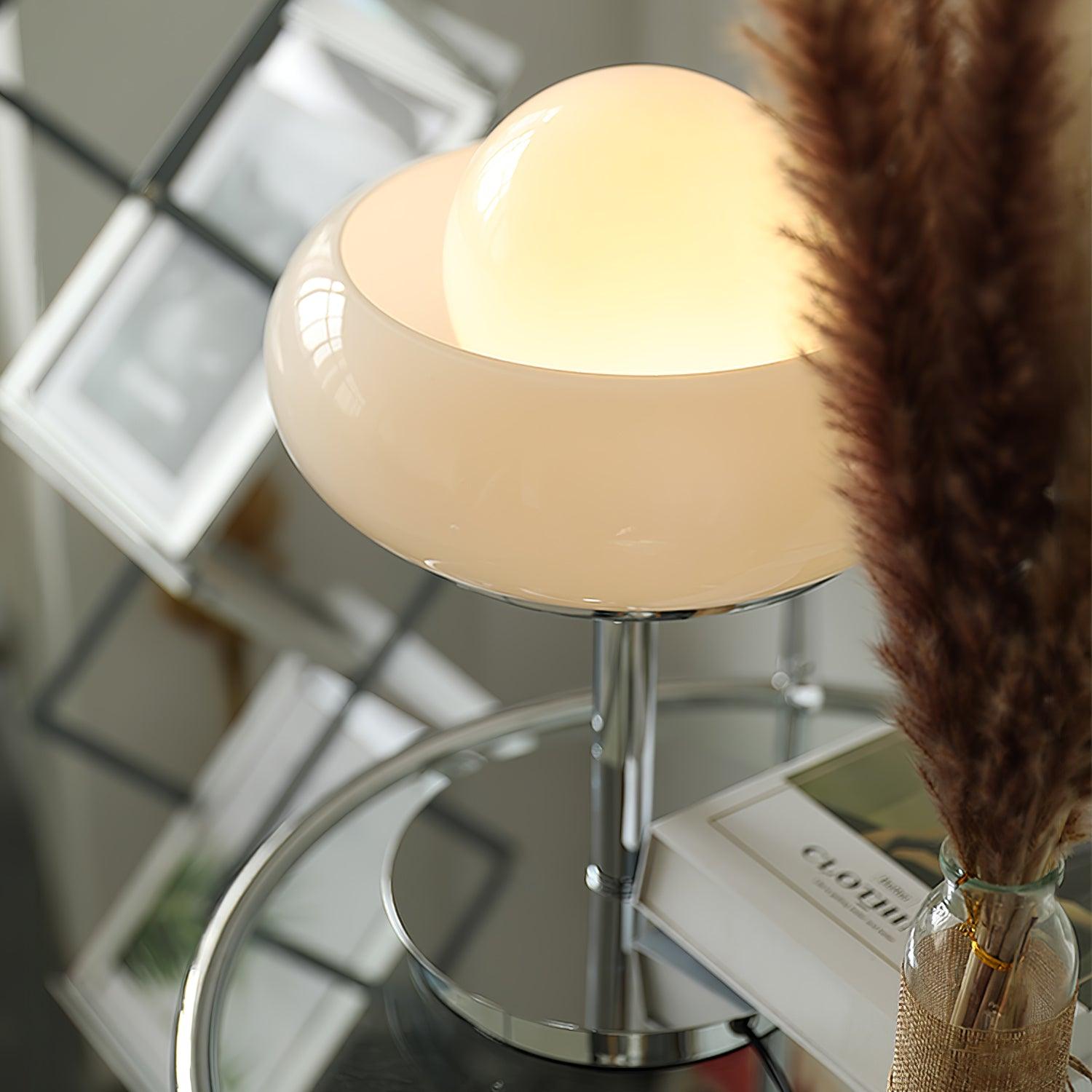 Solise Glass Retro Table Lamp-Neutral Decor