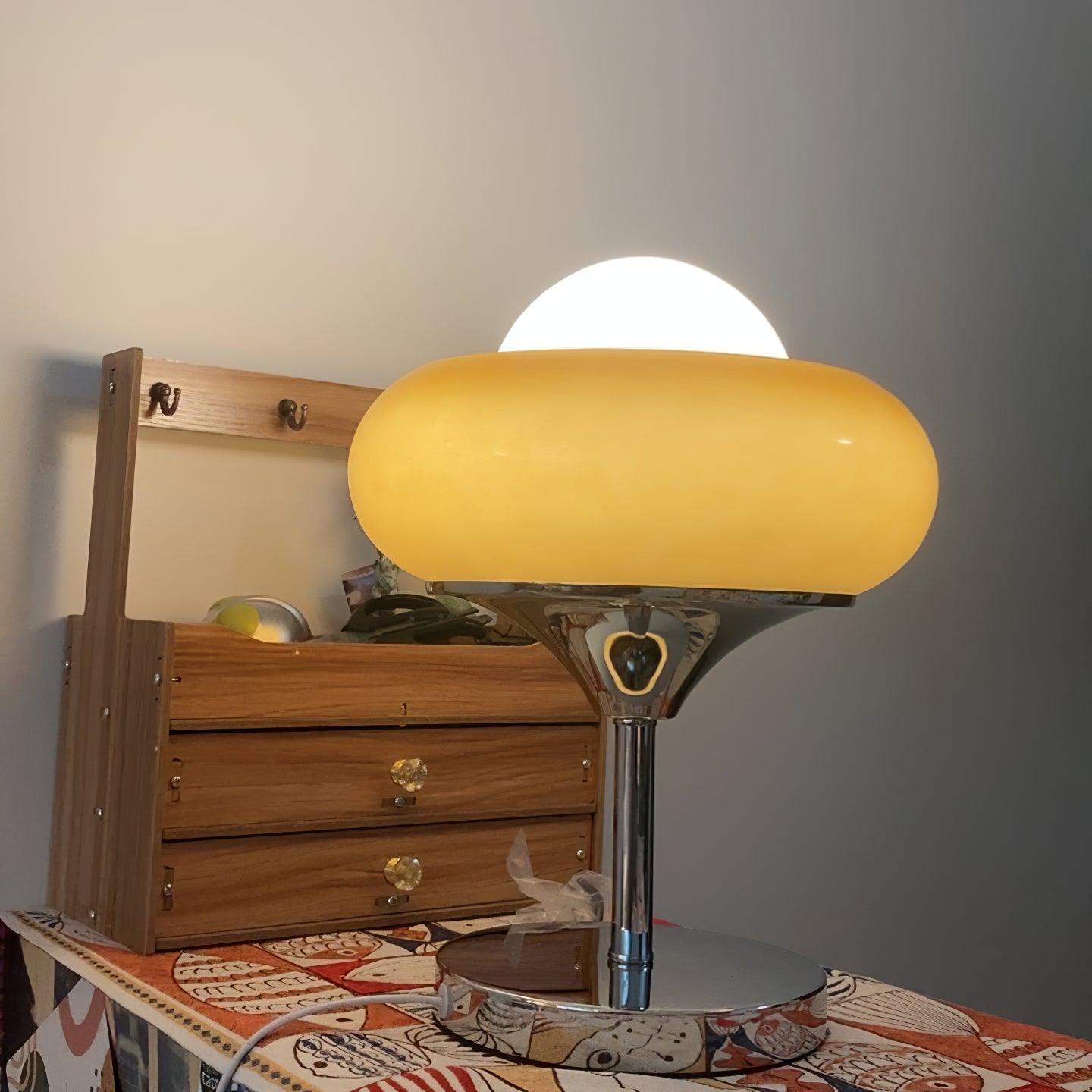 Solise Glass Retro Table Lamp-Neutral Decor
