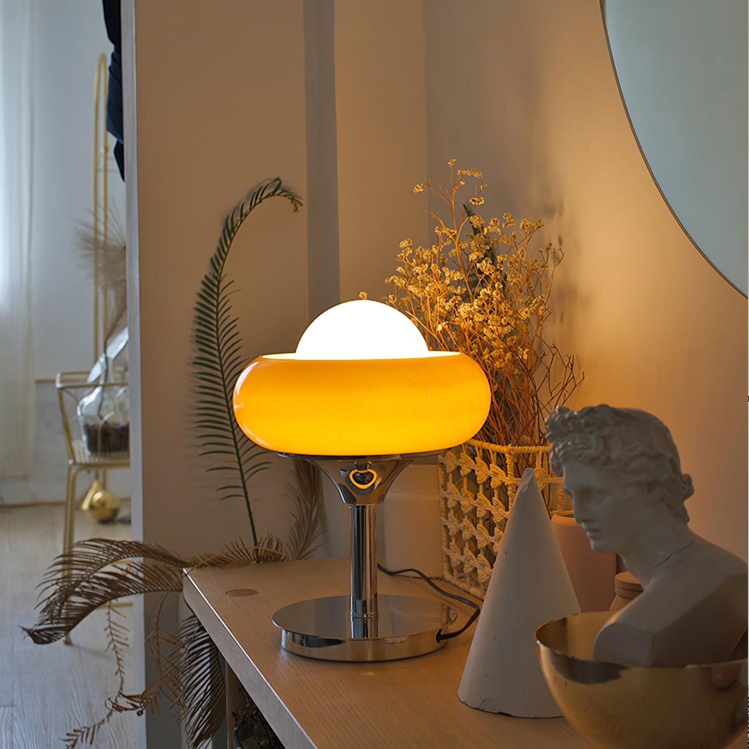 Solise Glass Retro Table Lamp-Neutral Decor