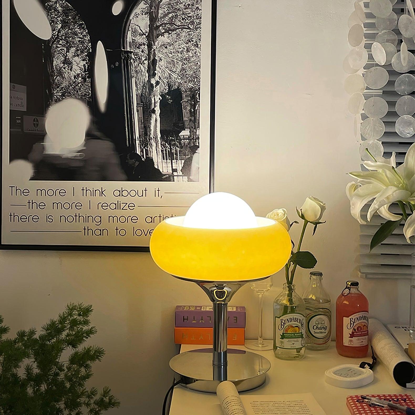 Solise Glass Retro Table Lamp-Neutral Decor