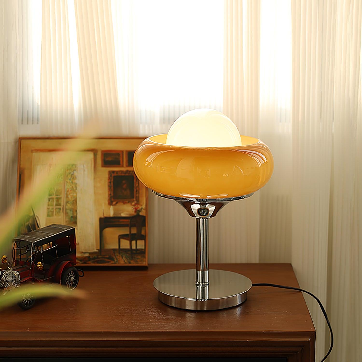 Solise Glass Retro Table Lamp-Neutral Decor