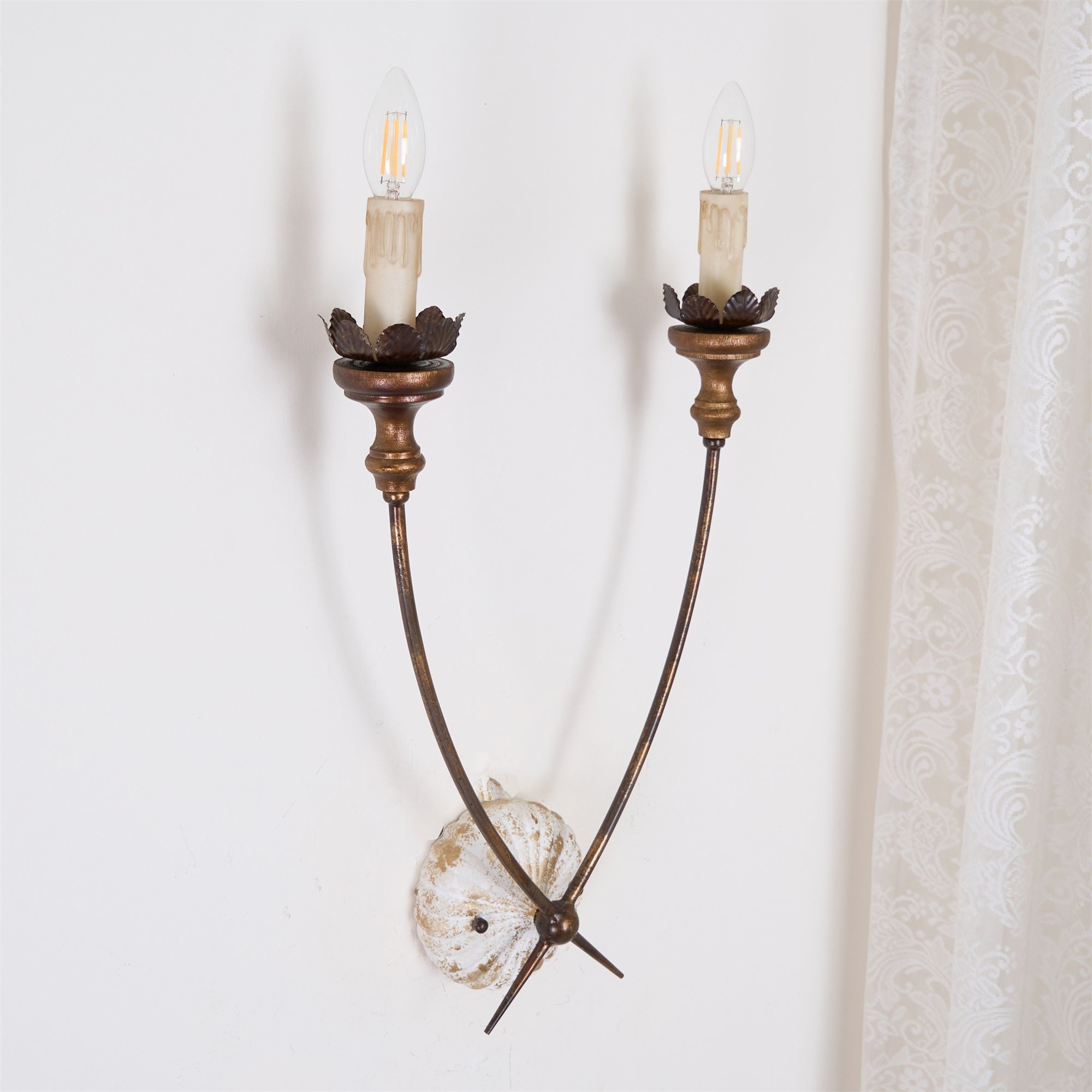 Thalia Wooden Wall Lamp