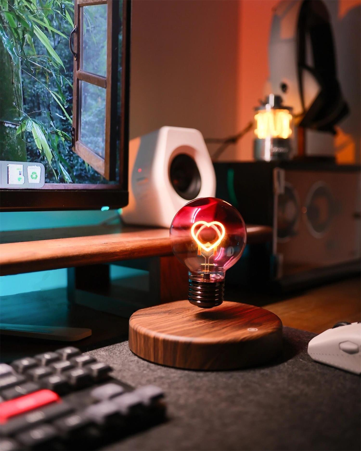 Nova Table Lamp