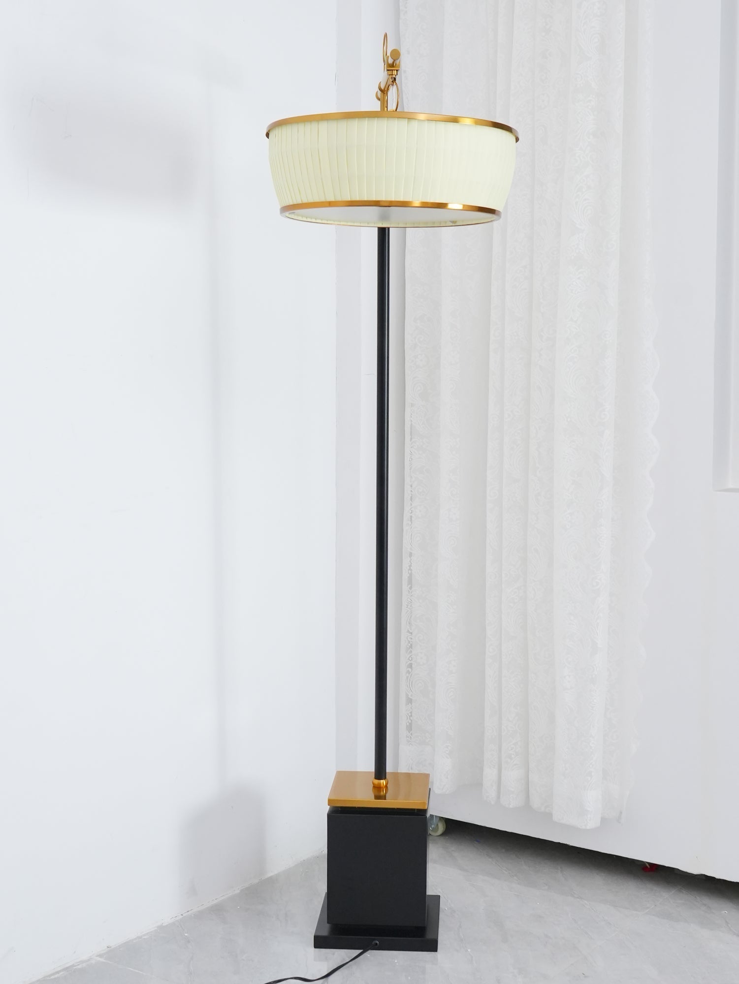 Socor Modern Fabric Floor Lamp-Neutral Decor