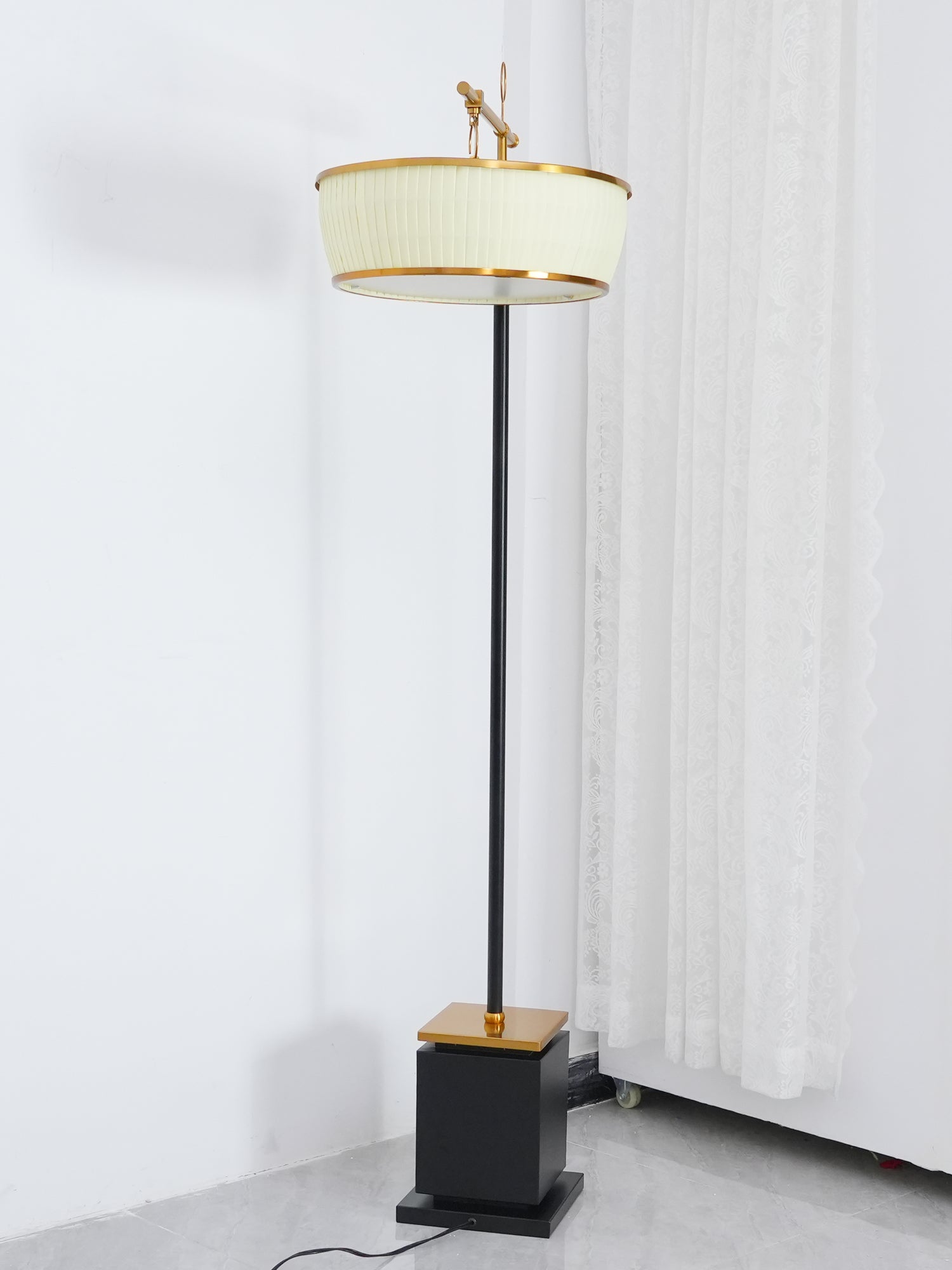 Socor Modern Fabric Floor Lamp-Neutral Decor