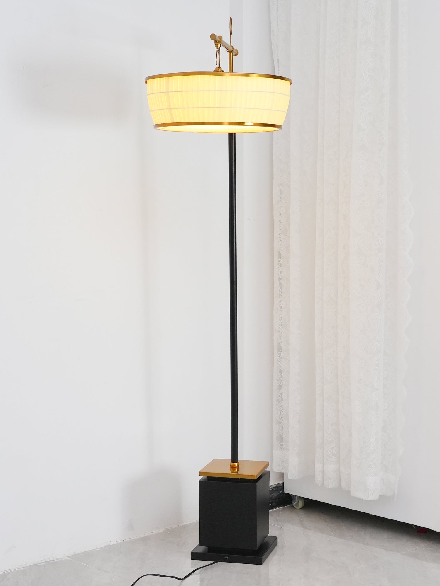 Socor Modern Fabric Floor Lamp-Neutral Decor