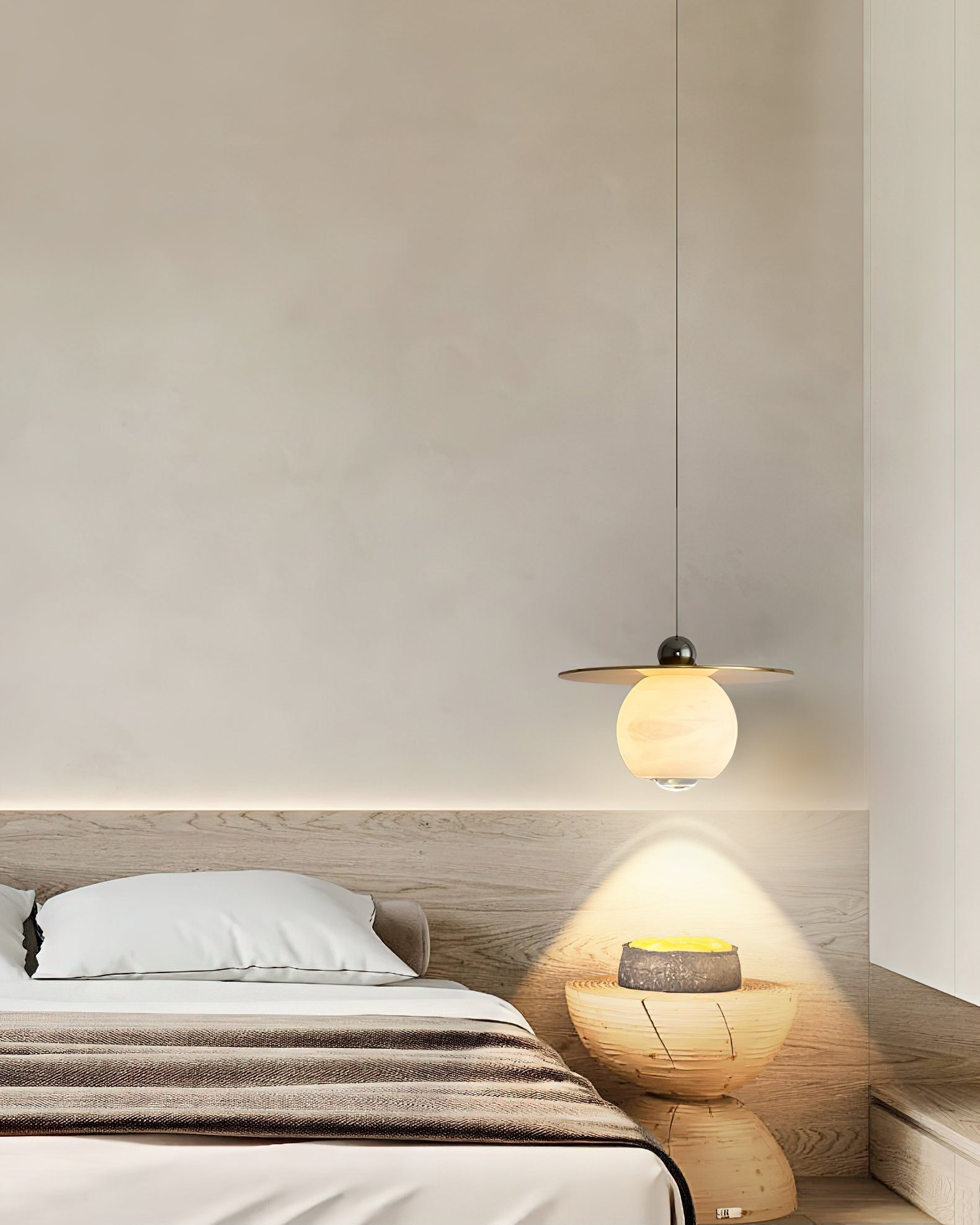 Rhea Pendant Light