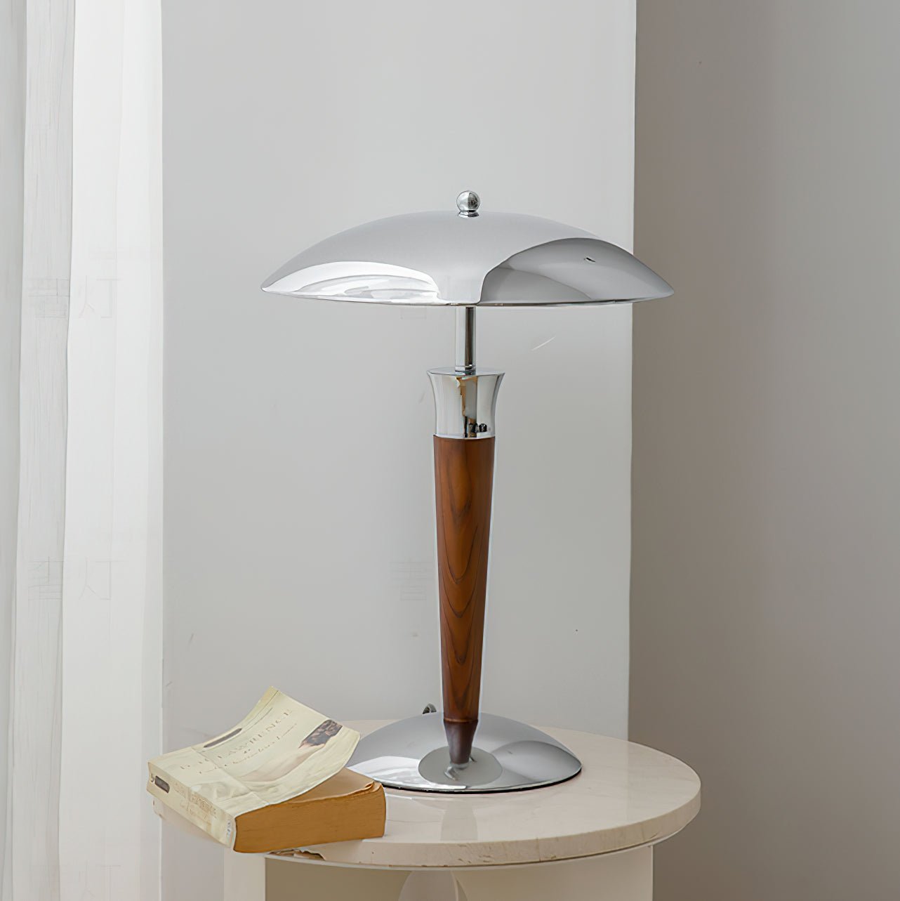 Faye Retro Chrome Floor Lamp-Neutral Decor