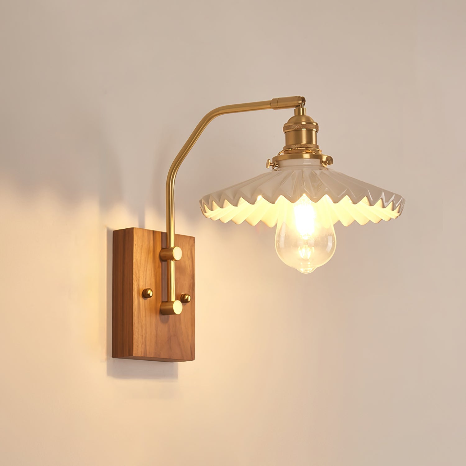 Umeris Elegance Vintage Walnut Wall Lamp-Neutral Decor