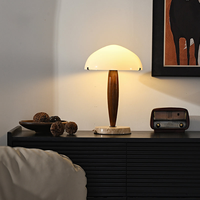 Tavi Table Lamp