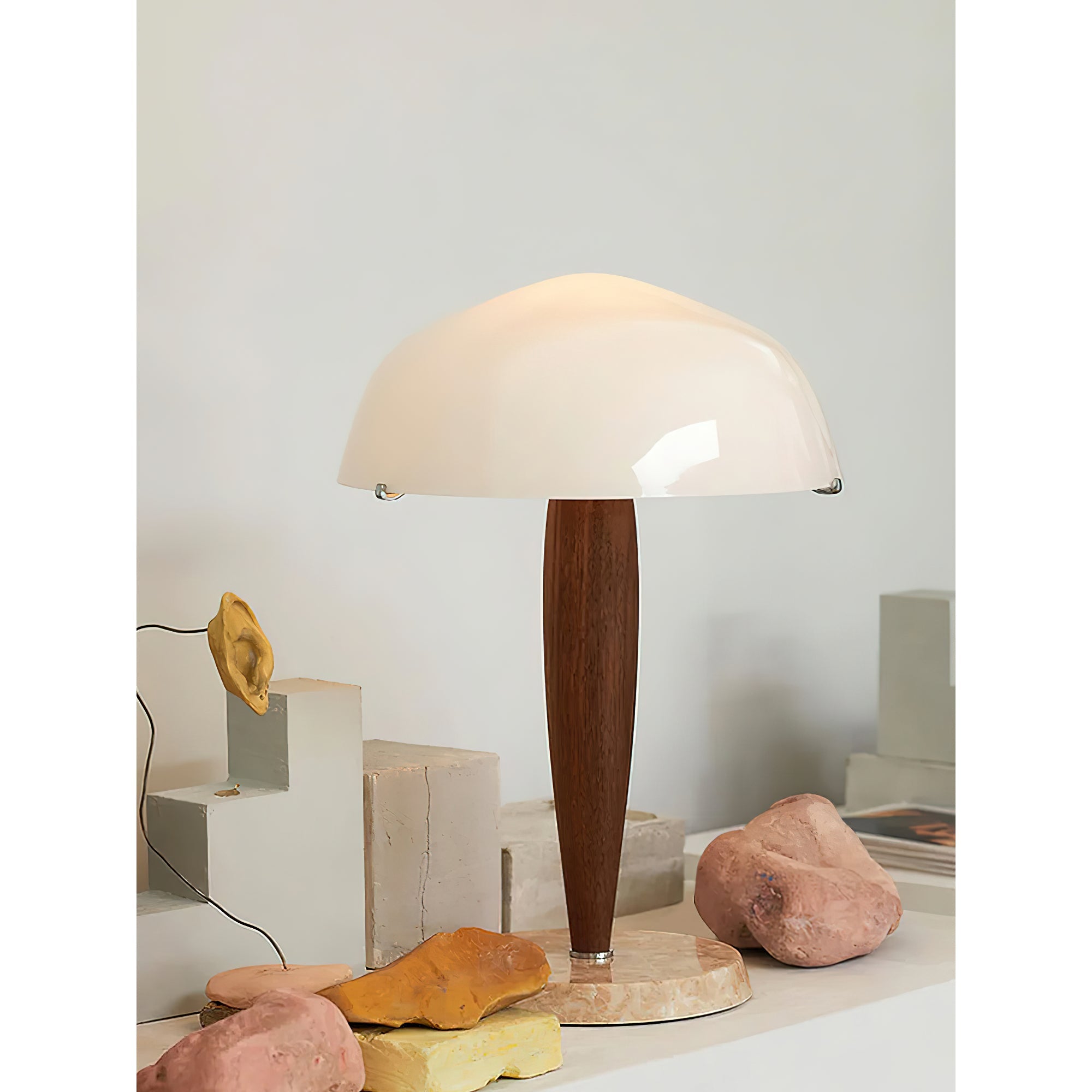 Tavi Table Lamp