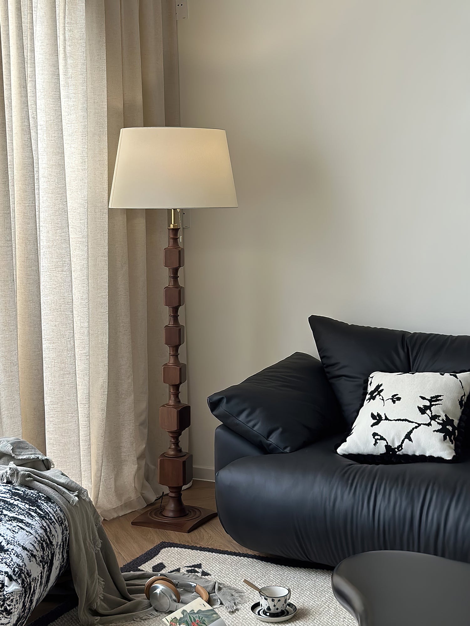 Vega Hexas Wood Floor Lamp-Neutral Decor