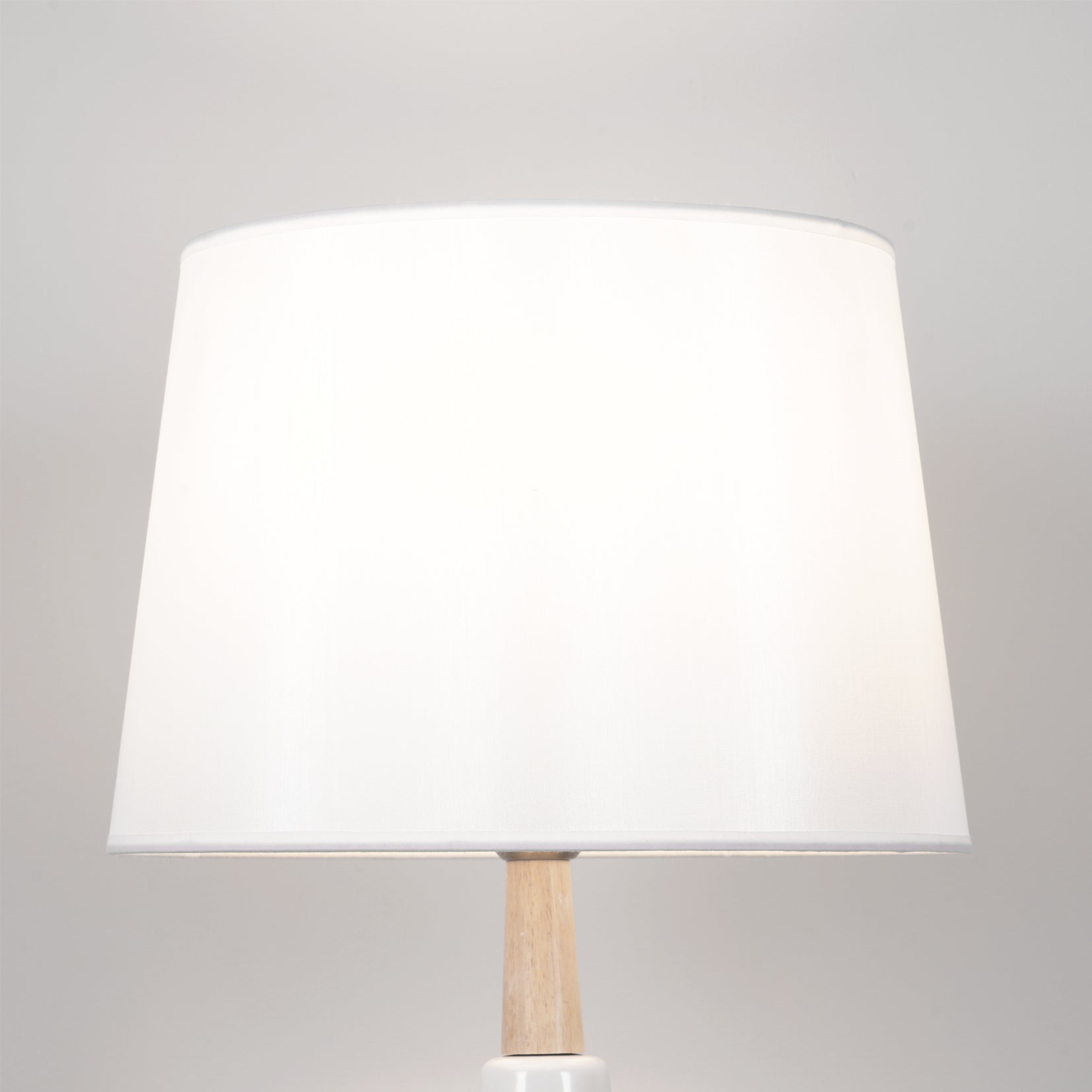 Lennon Minimalist Resin Table Lamp-Neutral Decor