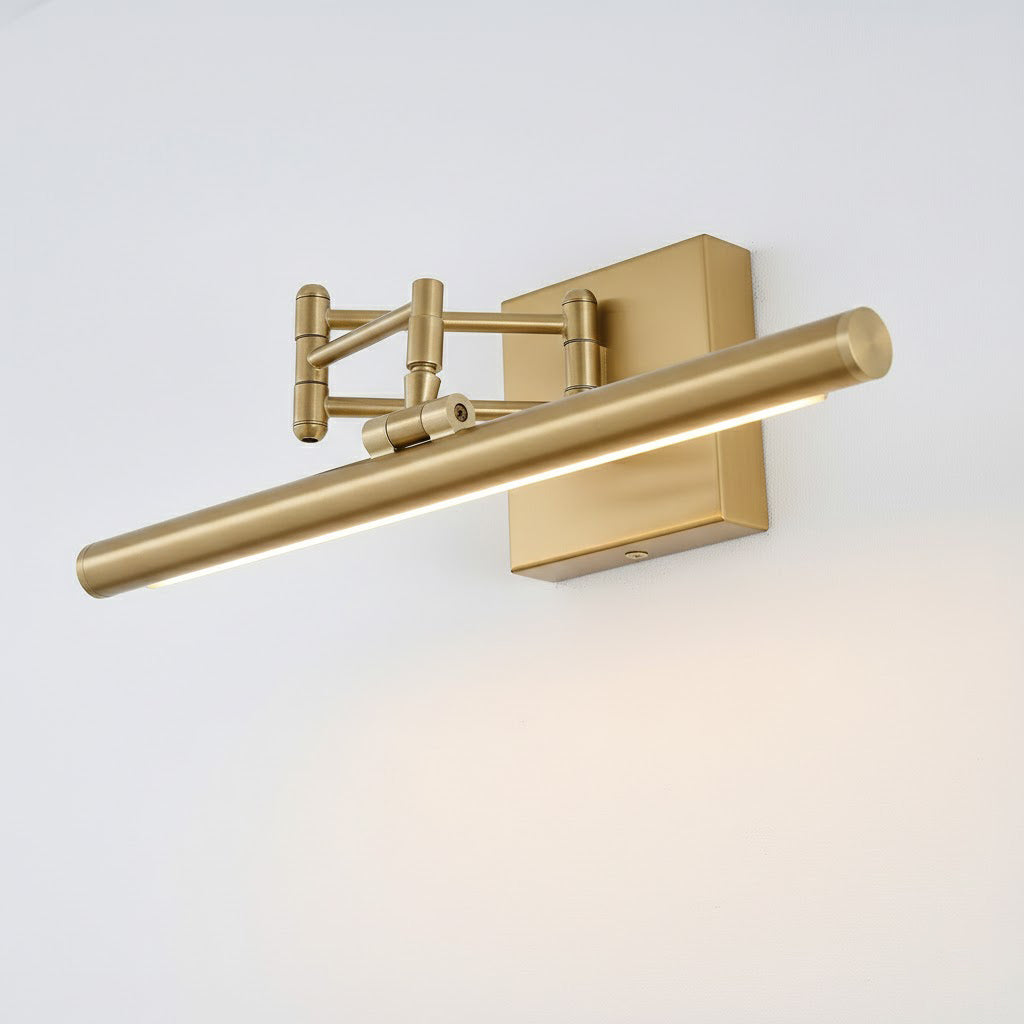 Comparison of the three available sizes of the Stokes wall lamp.