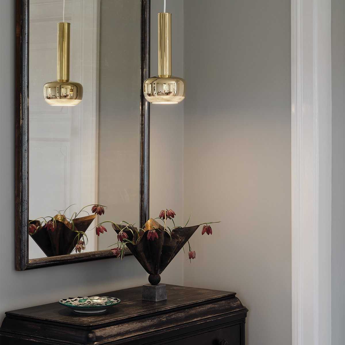 Hazel Modern Pendant Light-Neutral Decor