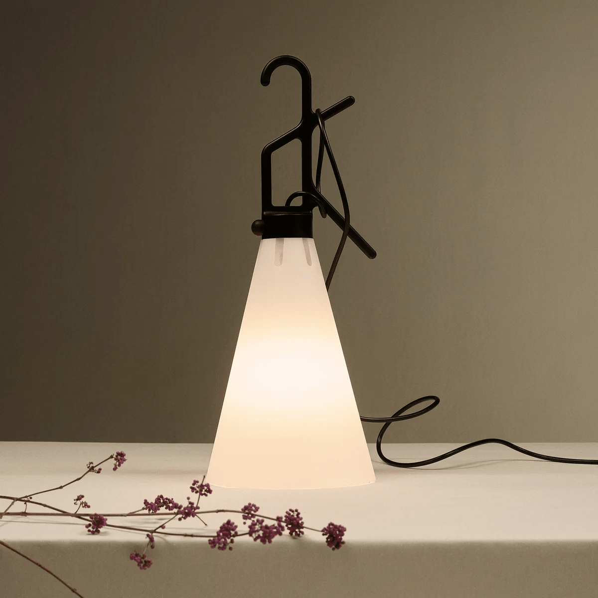 Hook Handle Cone Lamp-Neutral Decor