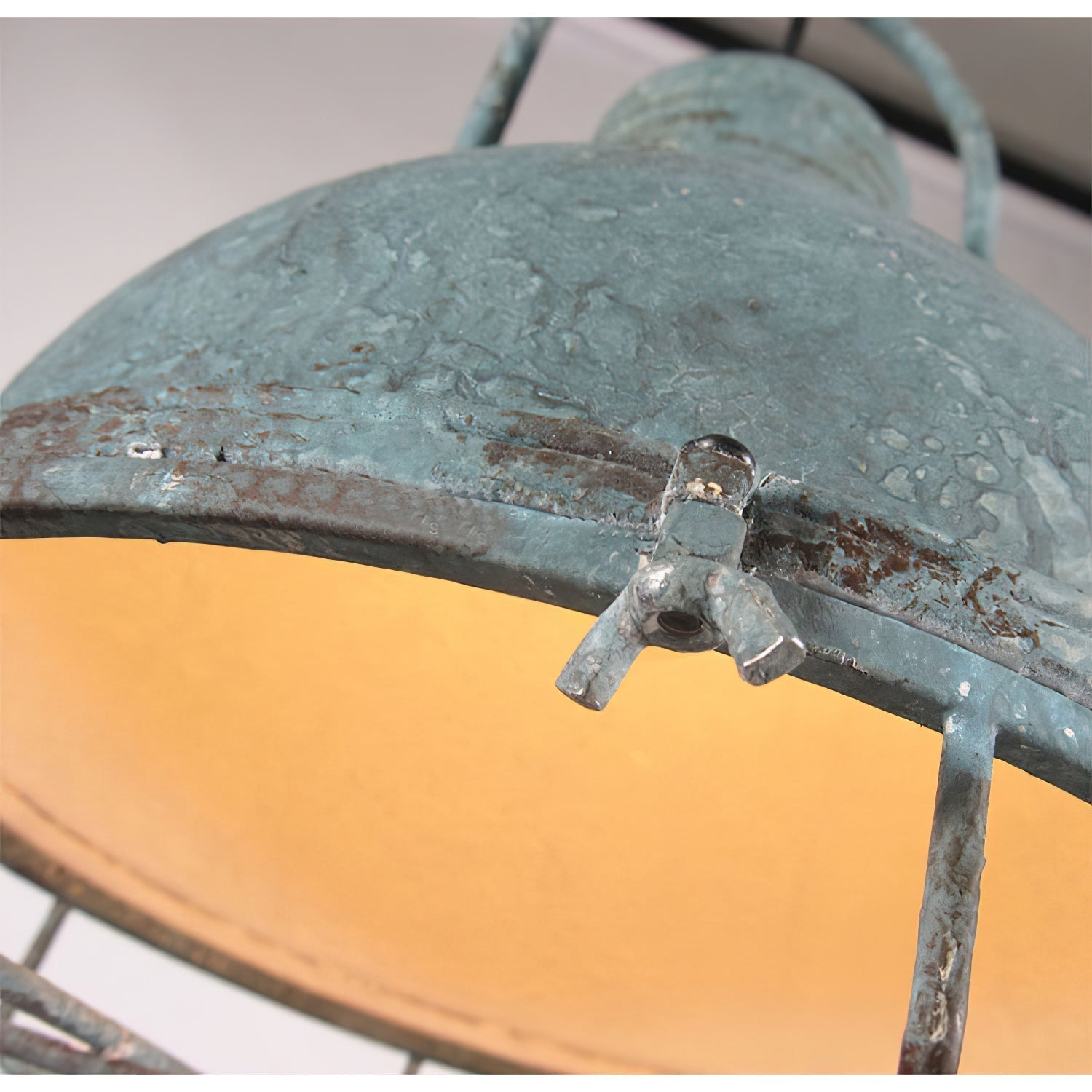 Elias Pendant Light