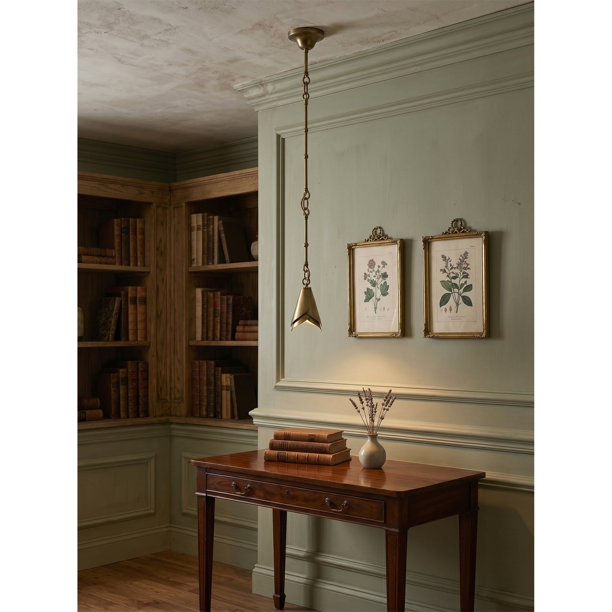 Single-head Horse Hoof Piel Pendant Lamp in antique black finish.