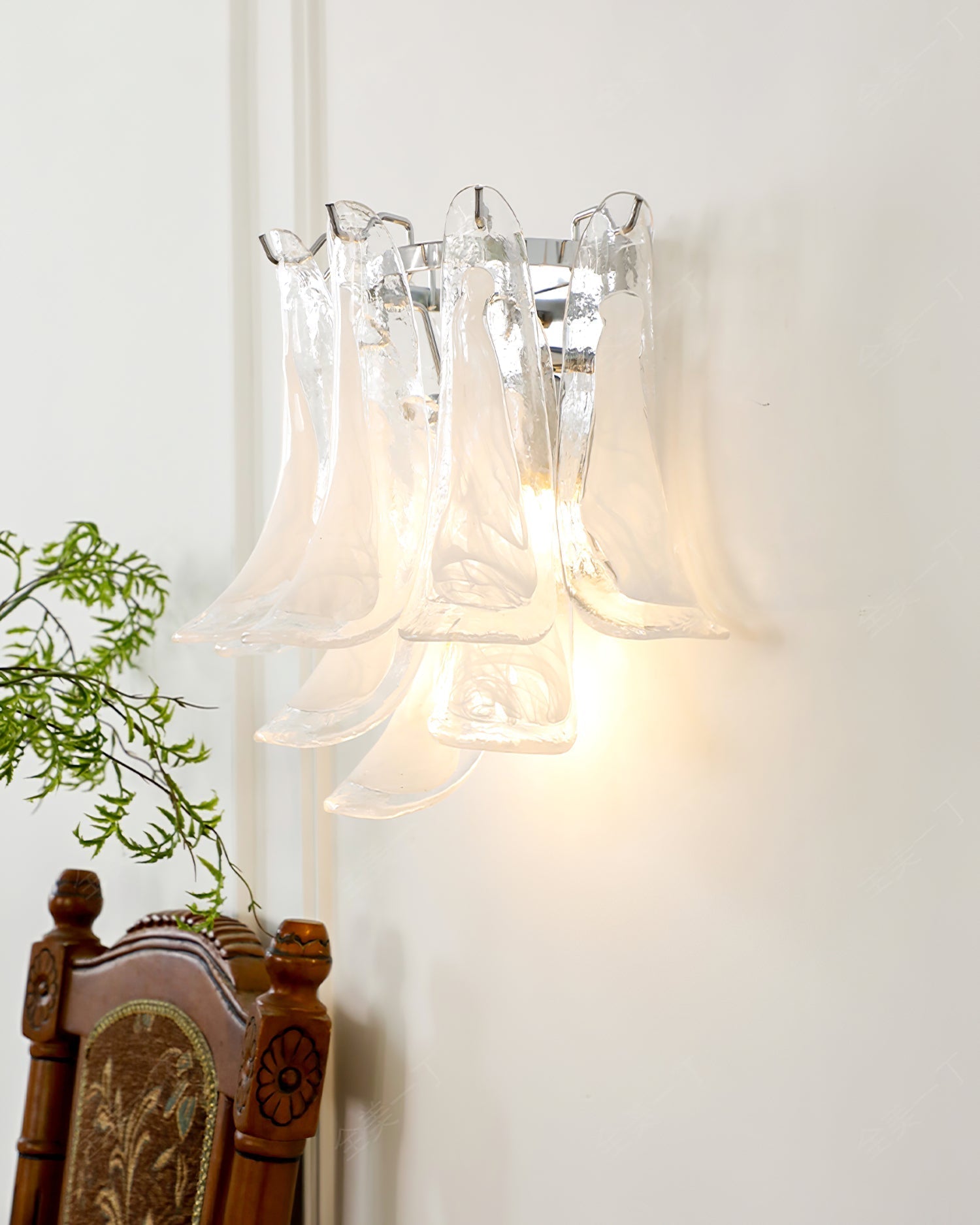 Aurora Wall Lamp Petal Glass Horseshoe Shaped Minimalist-Neutral Decor