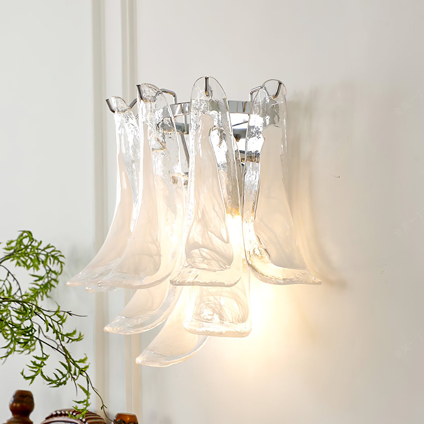Aurora Wall Lamp Petal Glass Horseshoe Shaped Minimalist-Neutral Decor
