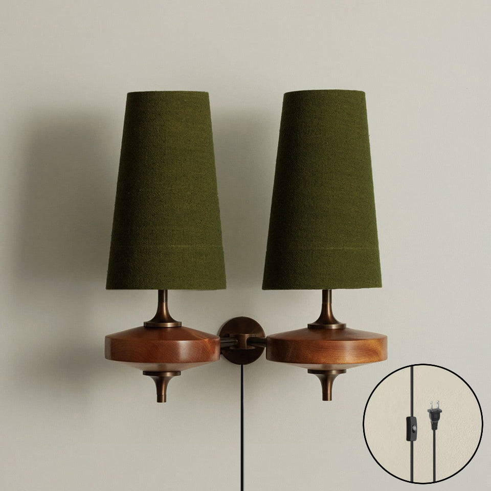 Dimensional drawing of the single-head Hour Rho wall lamp.