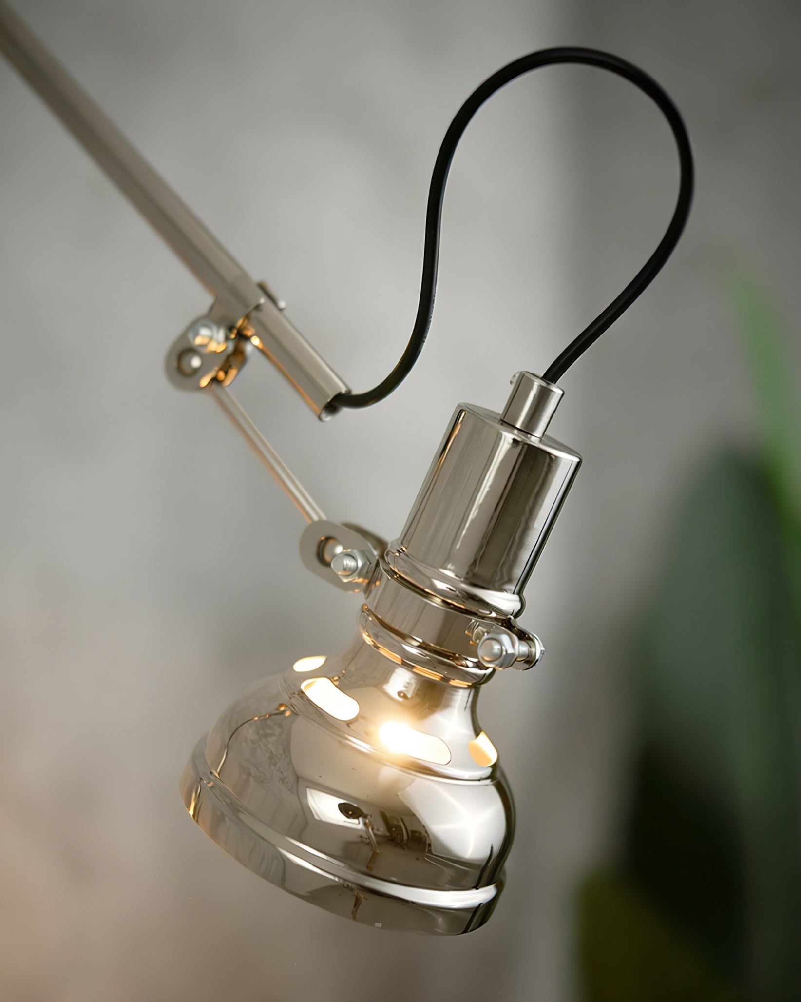 Dimensional drawing of the Hudson Workshop Long-Arm Sconce