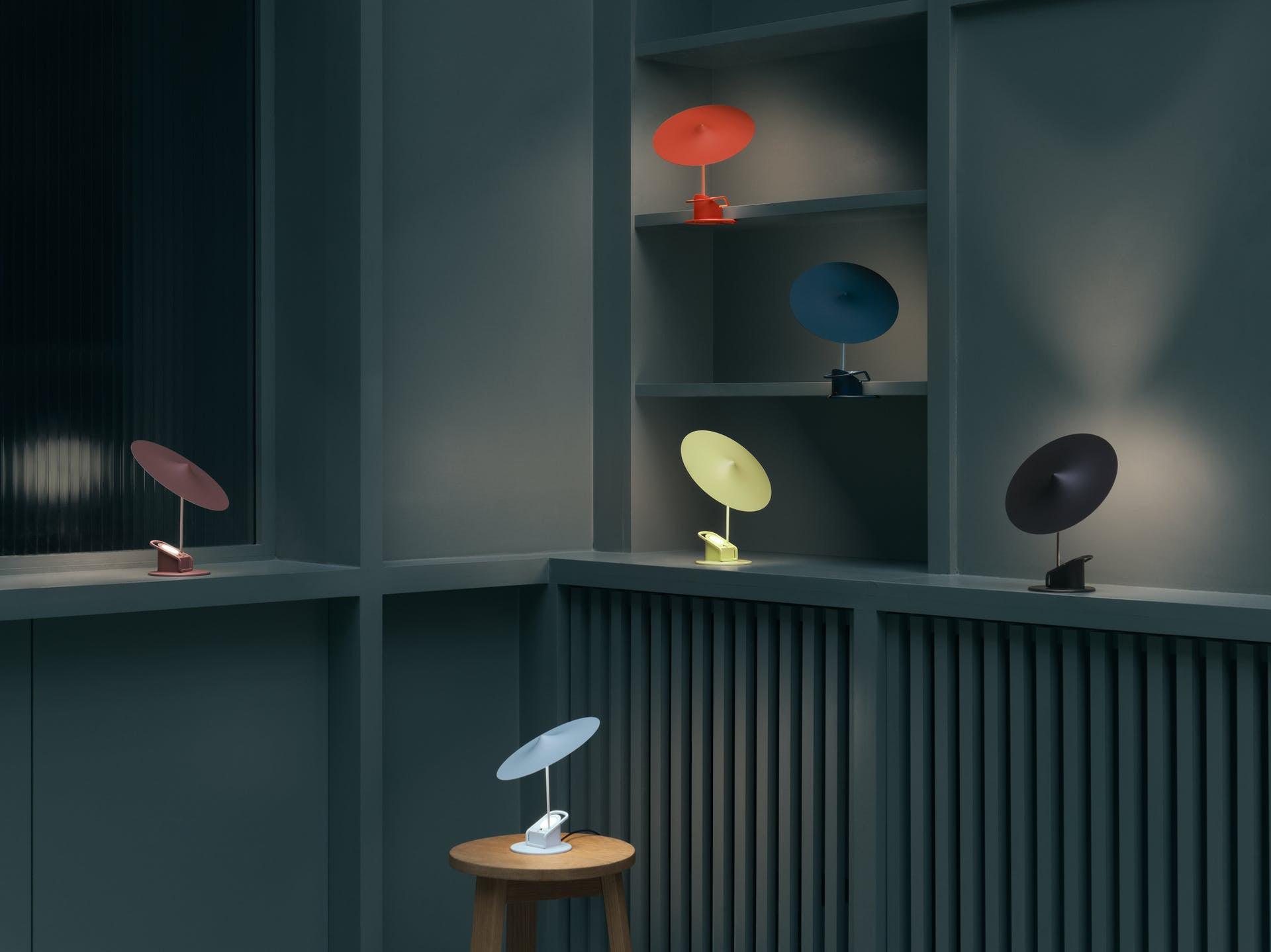 Lumoce Futuristic Table Lamp-Neutral Decor