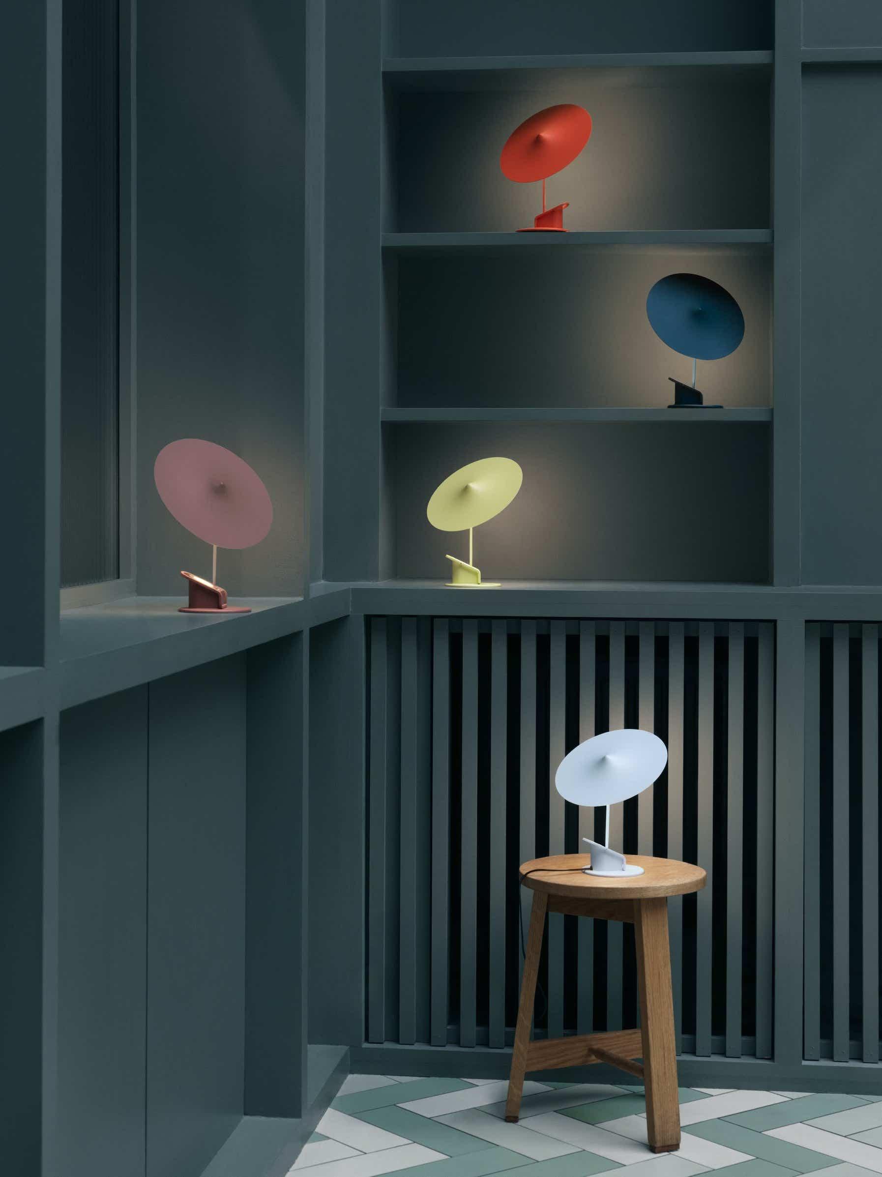 Lumoce Futuristic Table Lamp-Neutral Decor