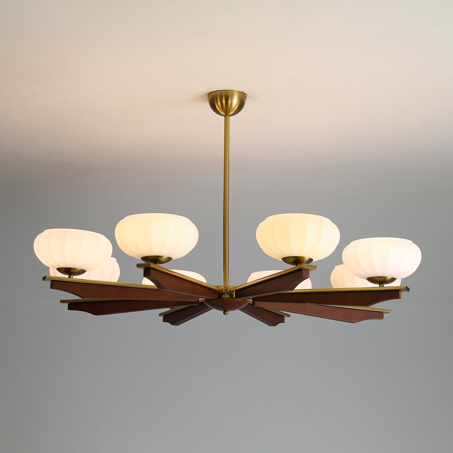Uzoror Traditional Elegance Vintage Wood Chandelier-Neutral Decor