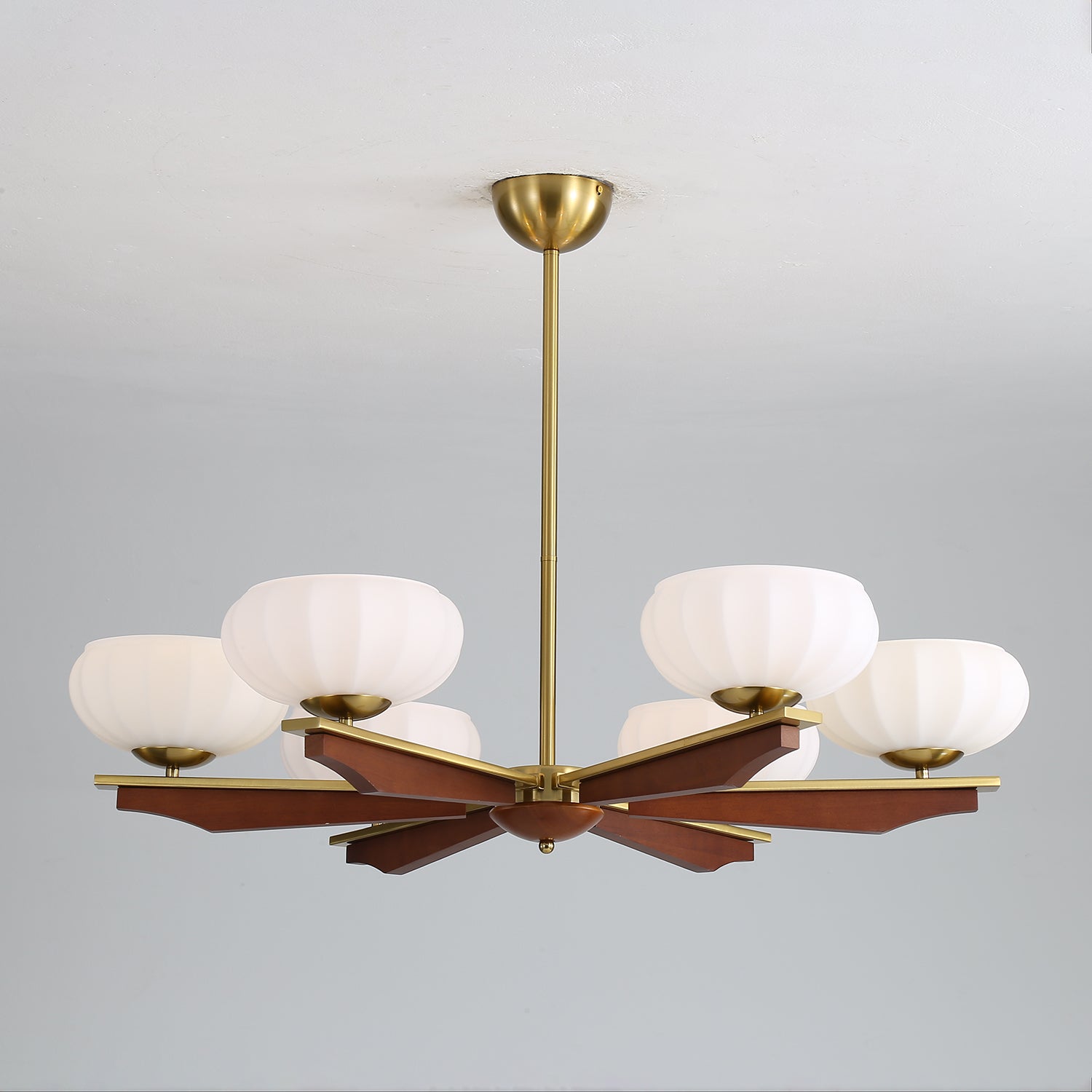 Uzoror Traditional Elegance Vintage Wood Chandelier-Neutral Decor