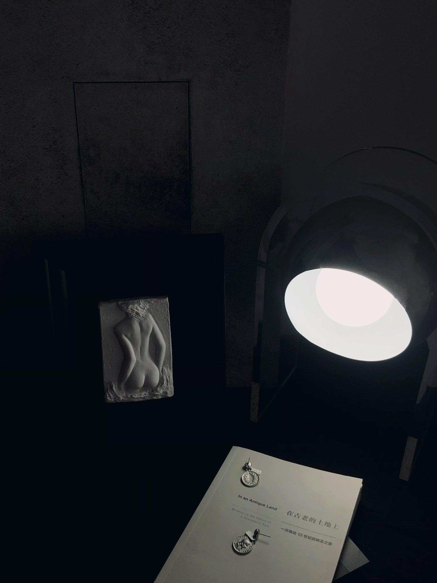 Tynza Steel Futuristic Table Lamp-Neutral Decor