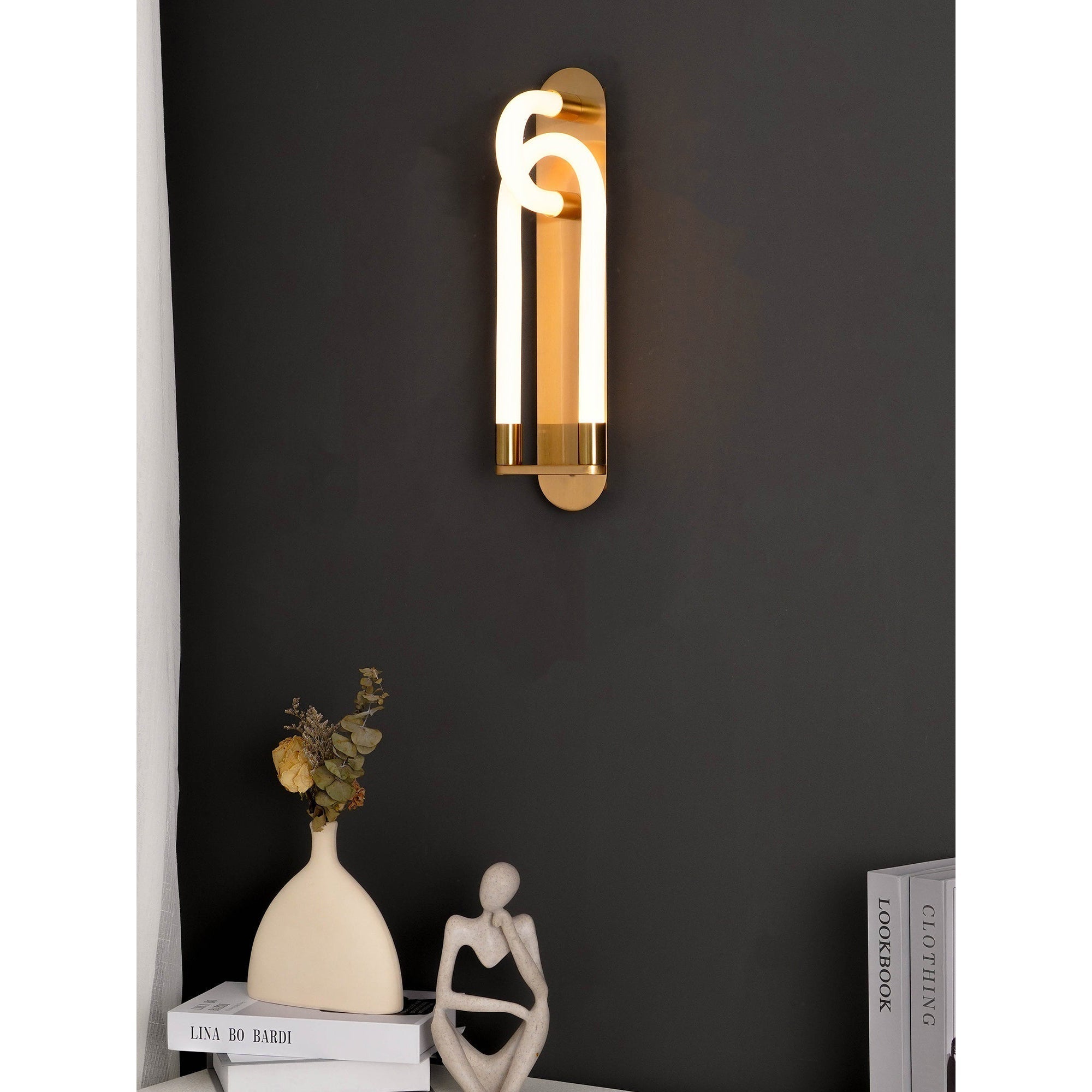 Sytheiel Wall Lamp