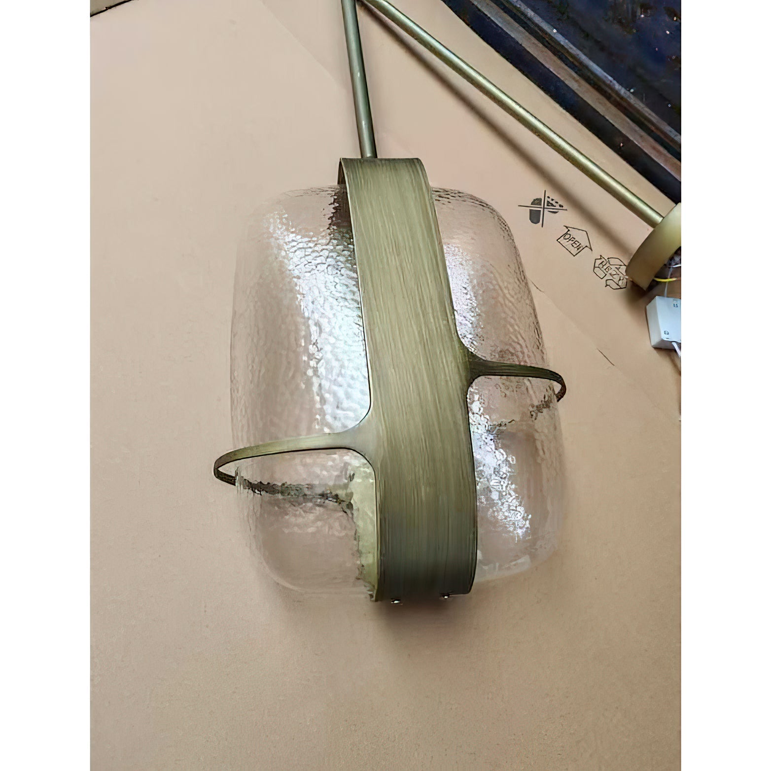 Full assembly of the Iris Pendant Lamp with its suspension rod.