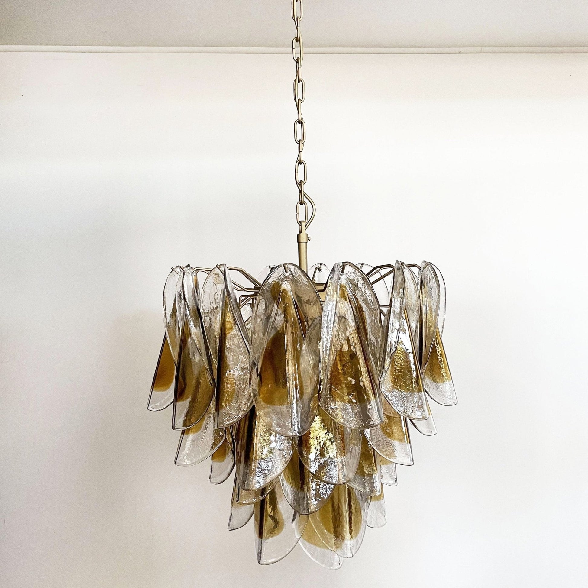 Vild Chandelier Isabella Gold Petal Layered-Neutral Decor
