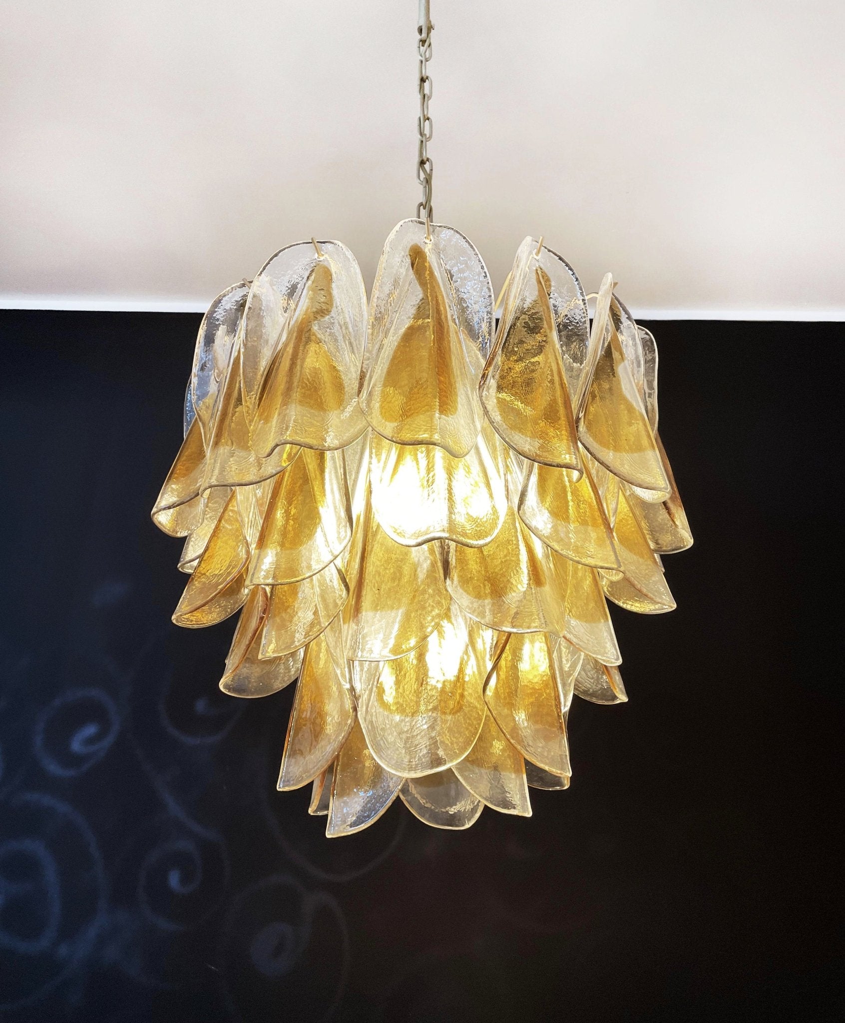 Vild Chandelier Isabella Gold Petal Layered-Neutral Decor