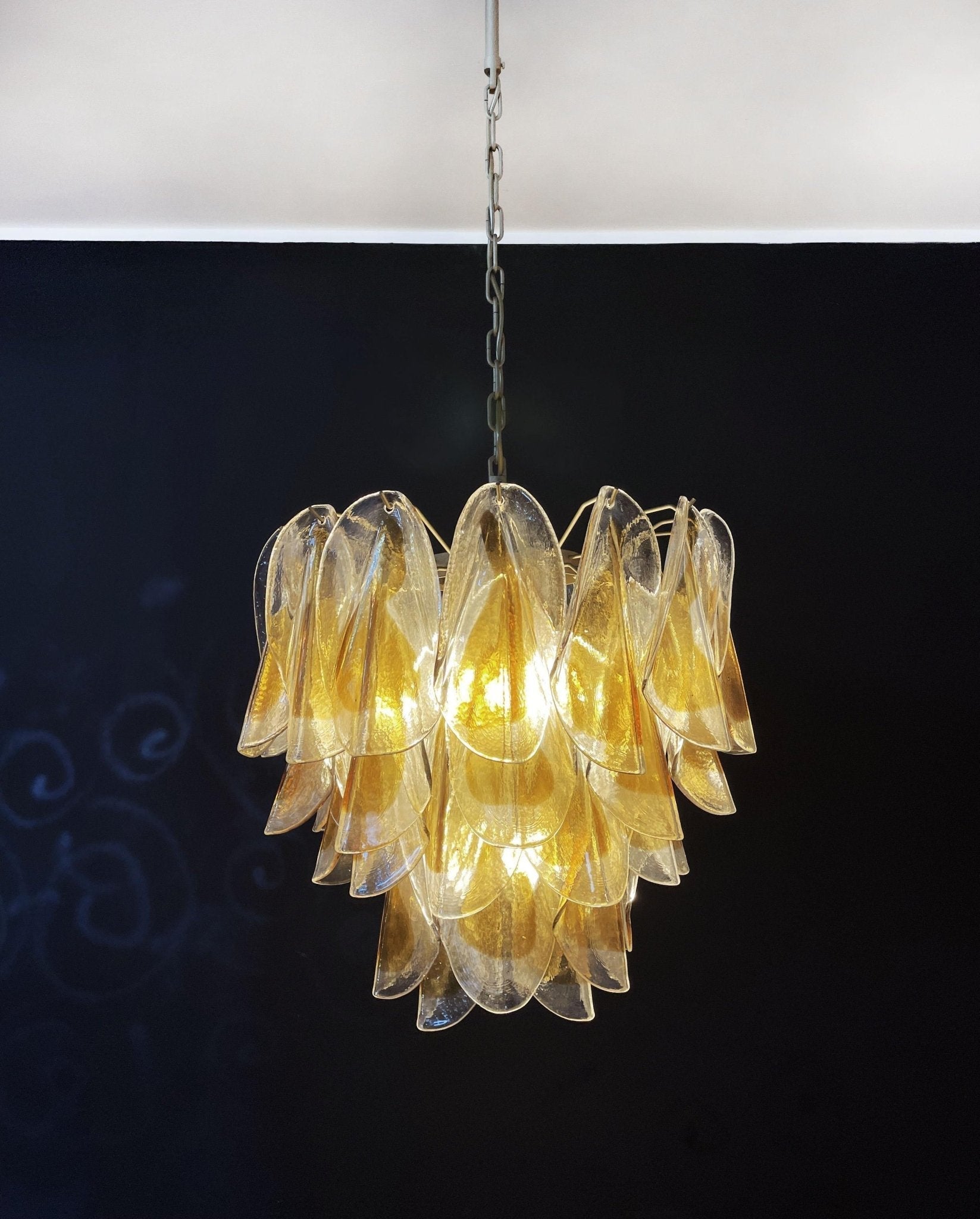 Vild Chandelier Isabella Gold Petal Layered-Neutral Decor