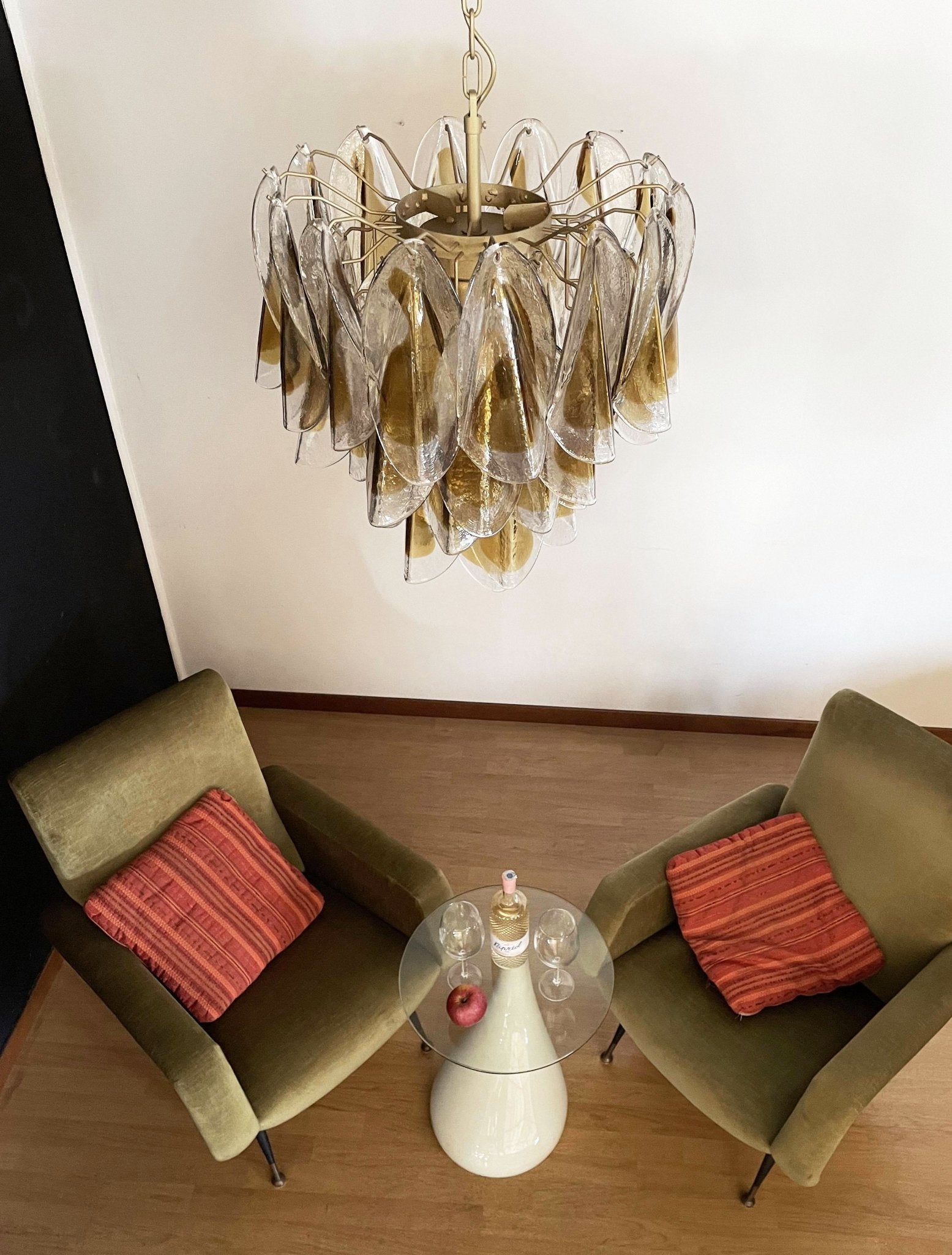 Vild Chandelier Isabella Gold Petal Layered-Neutral Decor