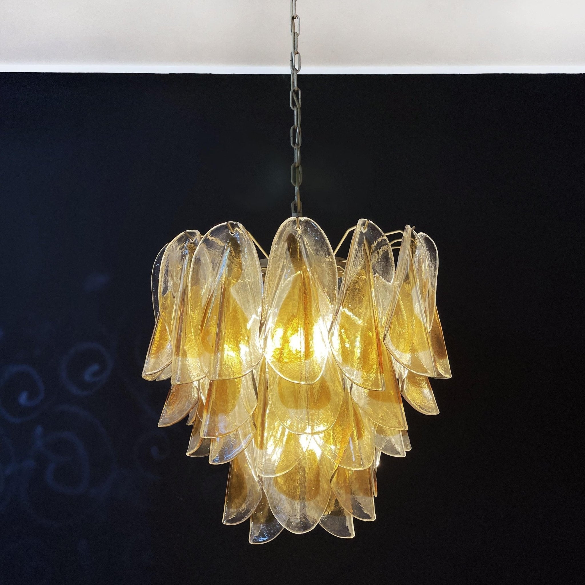 Vild Chandelier Isabella Gold Petal Layered-Neutral Decor