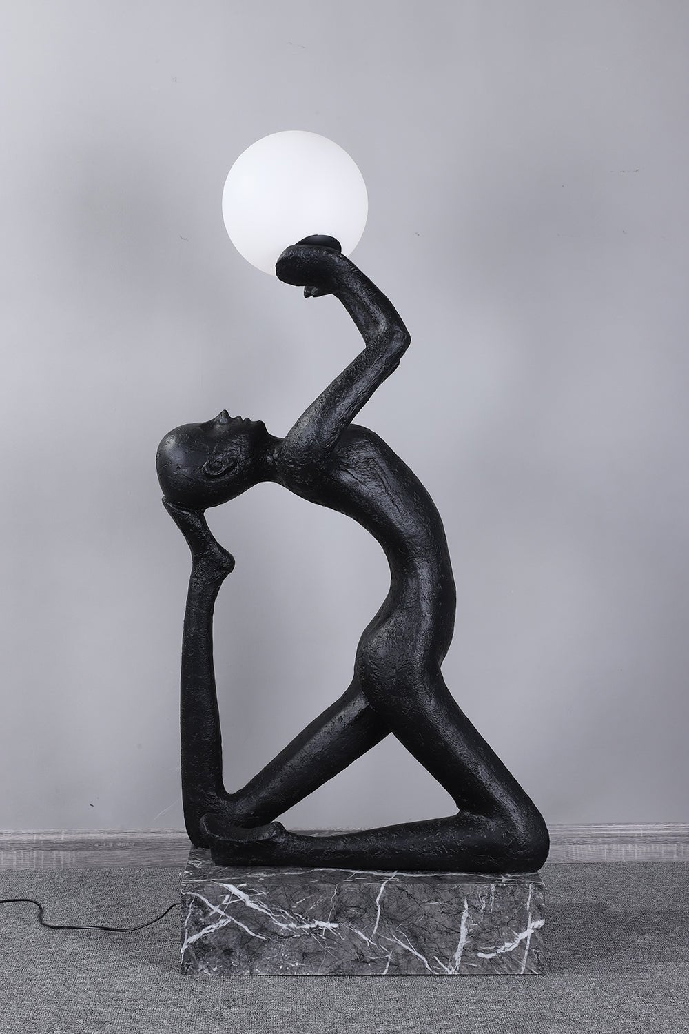 Evvinyra Contorted Black Floor Lamp-Neutral Decor