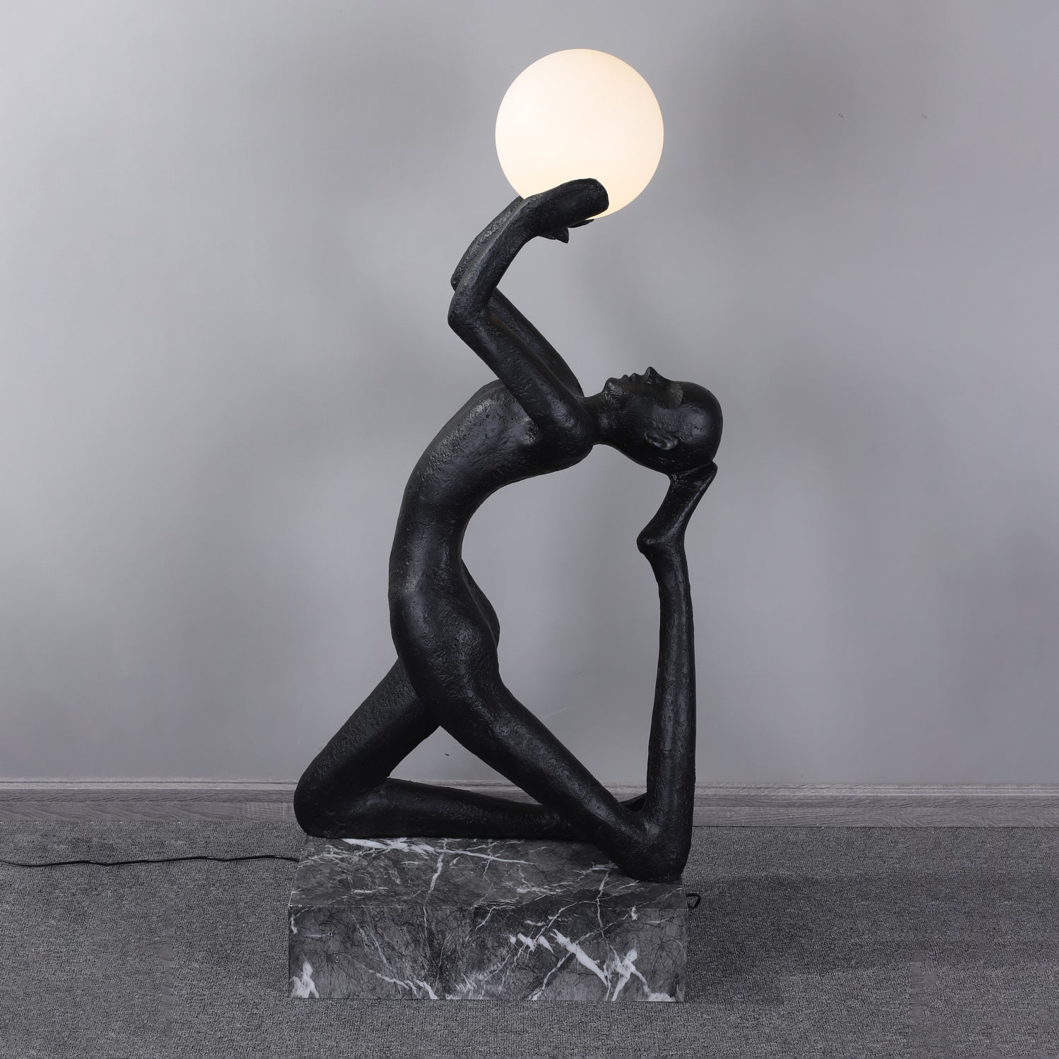 Evvinyra Contorted Black Floor Lamp-Neutral Decor