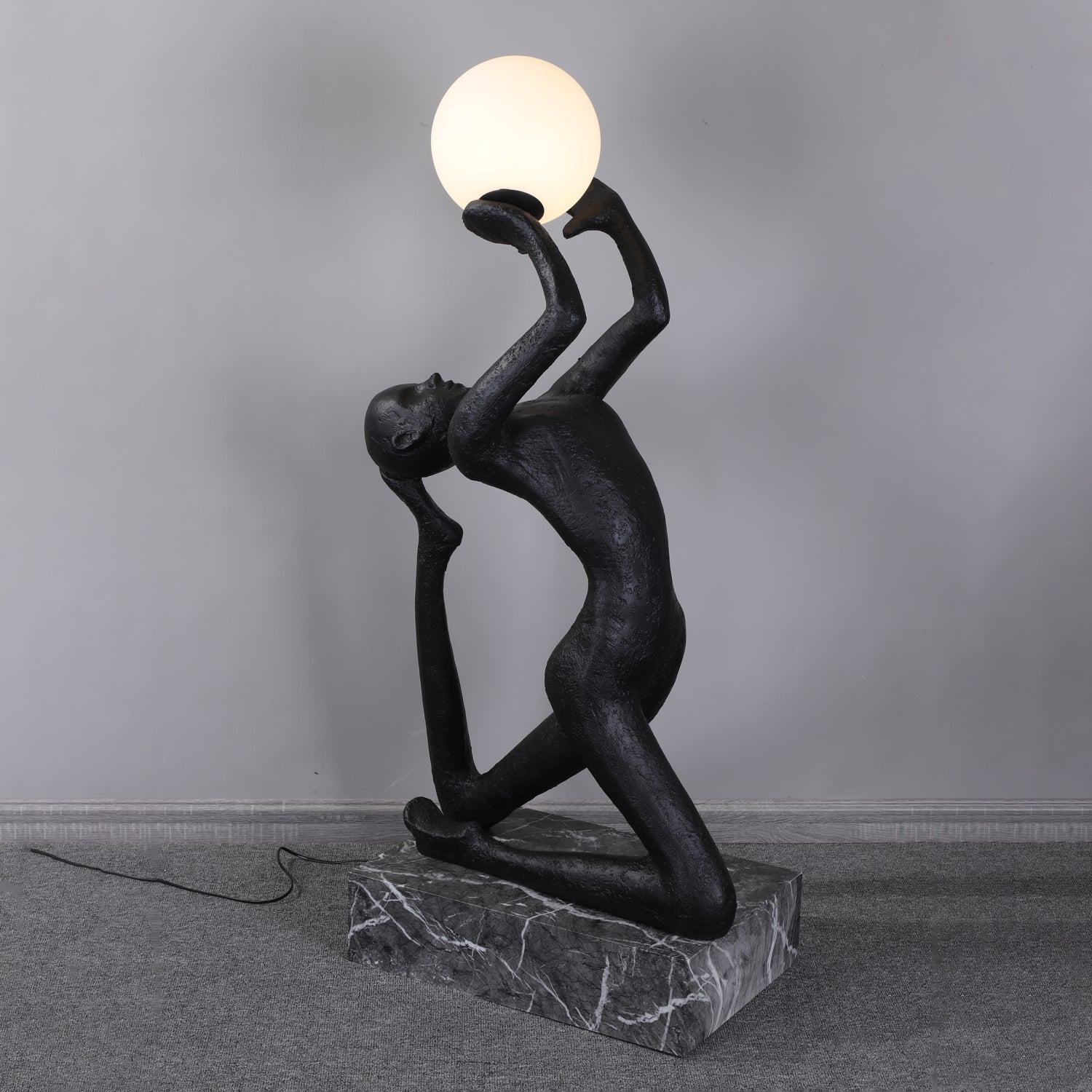 Evvinyra Contorted Black Floor Lamp-Neutral Decor