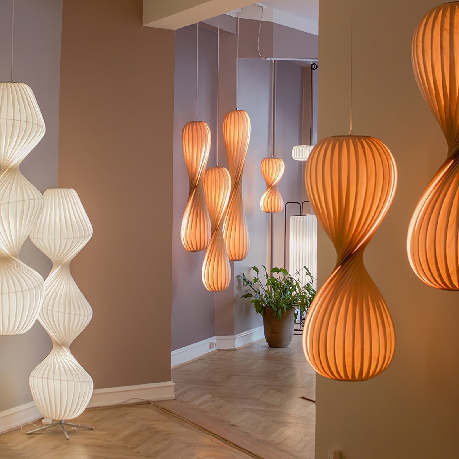 Elare Plastic Floor Lamp-Neutral Decor
