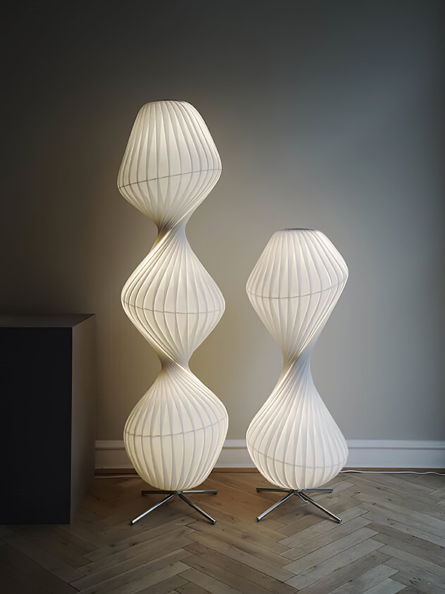 Elare Plastic Floor Lamp-Neutral Decor