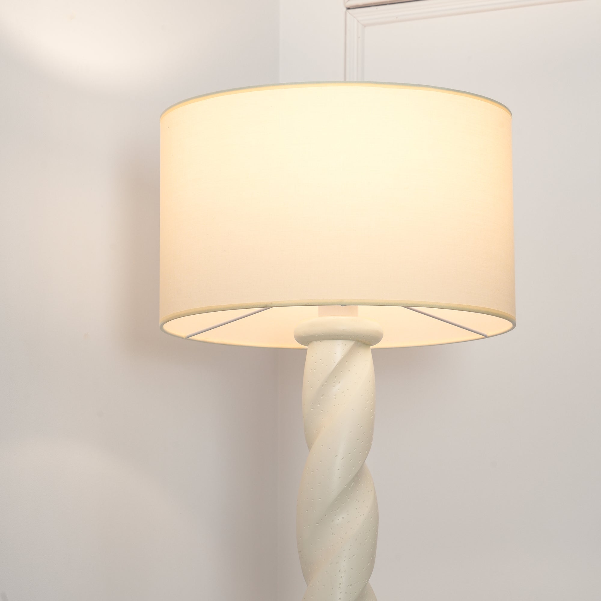 Voliril Artistic Resin Floor Lamp-Neutral Decor