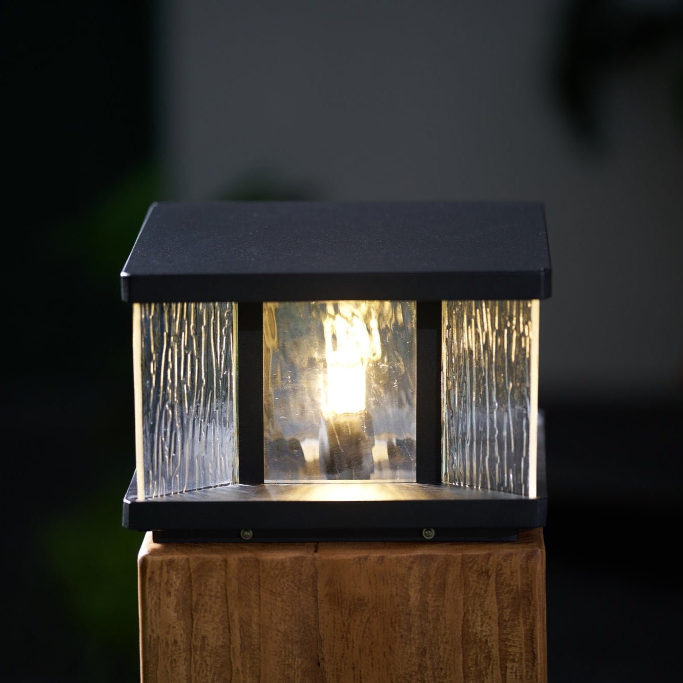 Jent Square Outdoor Light-Neutral Decor